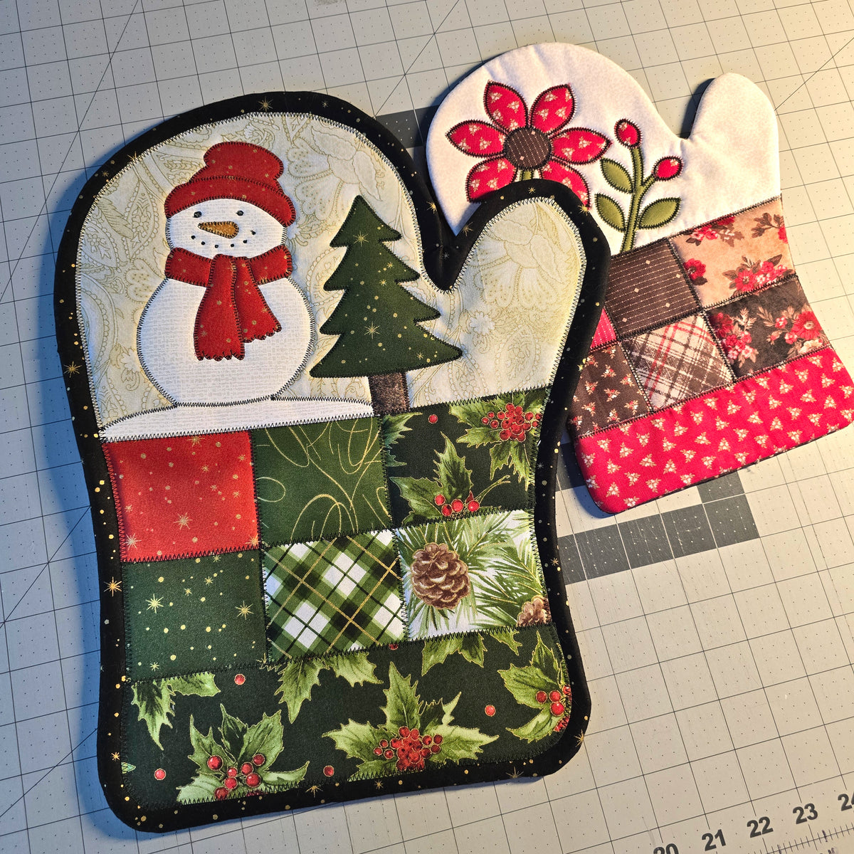 Snowman Mitten Trivet with BONUS Floral Design by Lisa Capen Quilts